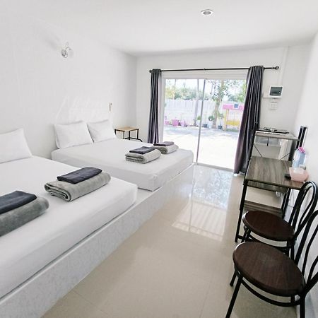 Saan Rak Resort Prachuap Khiri Khan Buitenkant foto