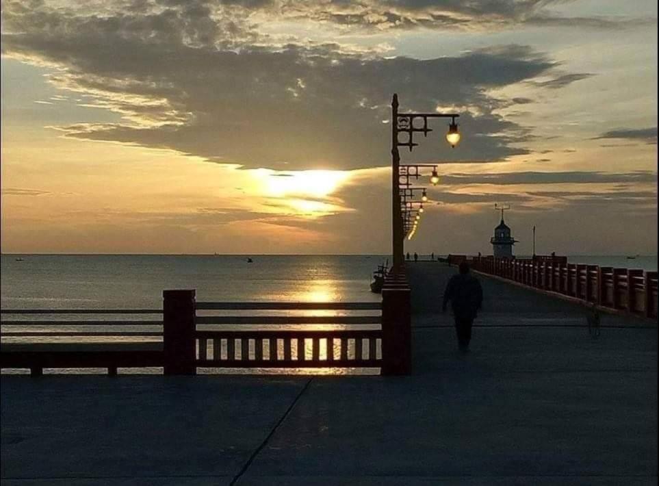 Saan Rak Resort Prachuap Khiri Khan Buitenkant foto