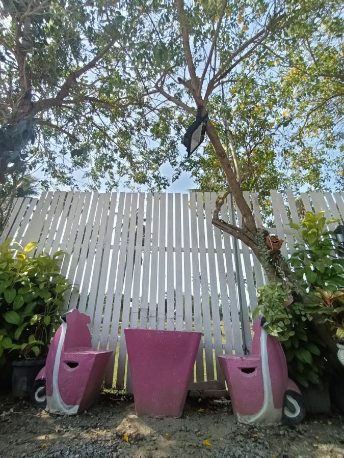 Saan Rak Resort Prachuap Khiri Khan Buitenkant foto