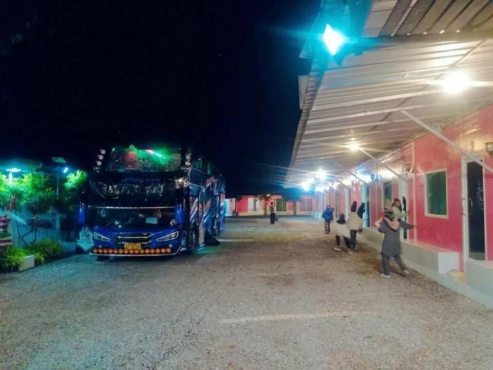 Saan Rak Resort Prachuap Khiri Khan Buitenkant foto
