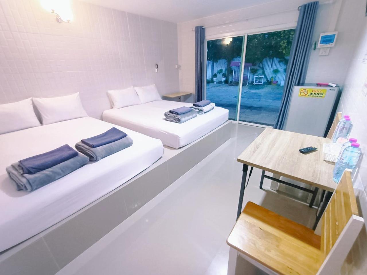 Saan Rak Resort Prachuap Khiri Khan Buitenkant foto