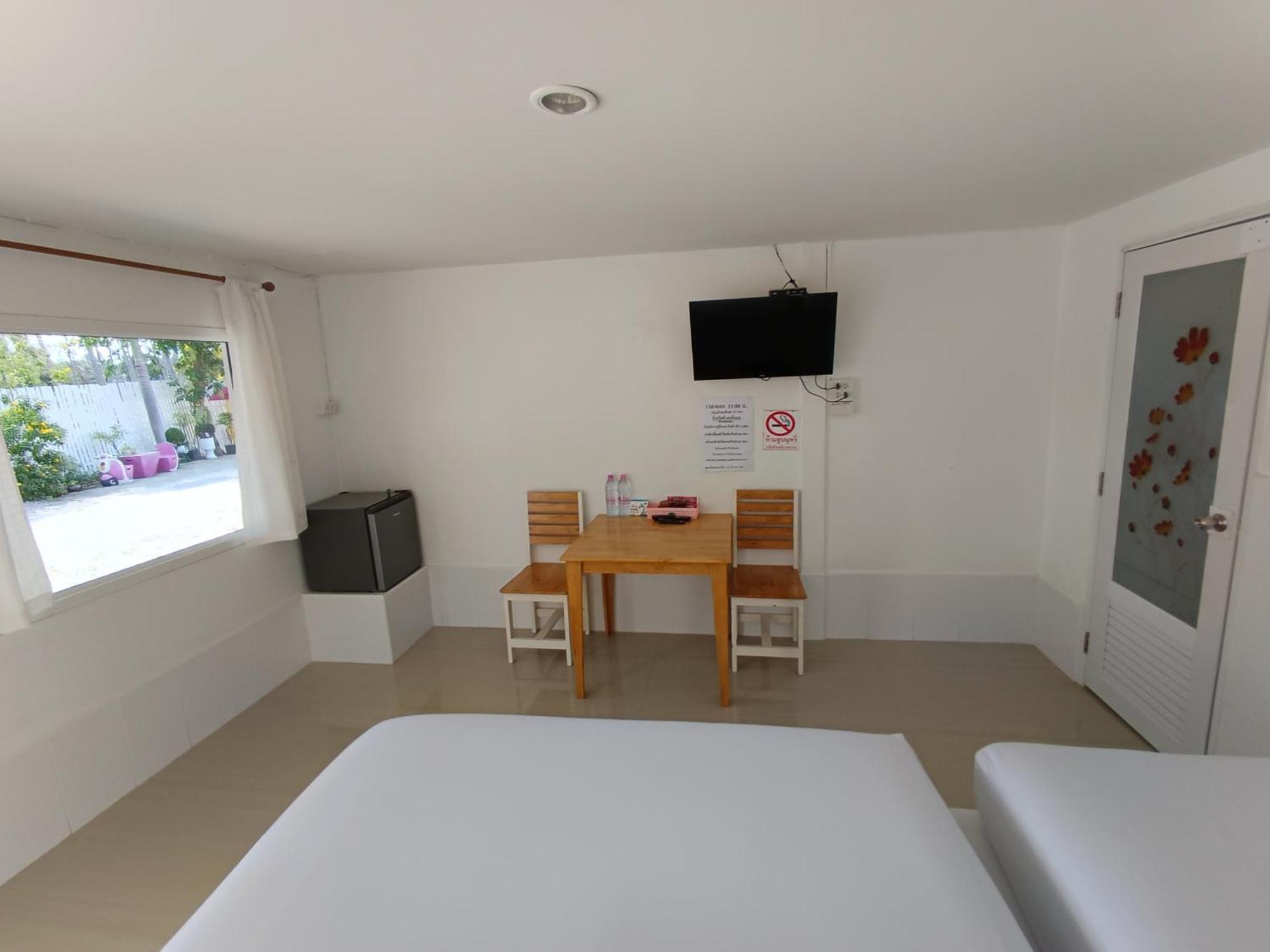 Saan Rak Resort Prachuap Khiri Khan Buitenkant foto
