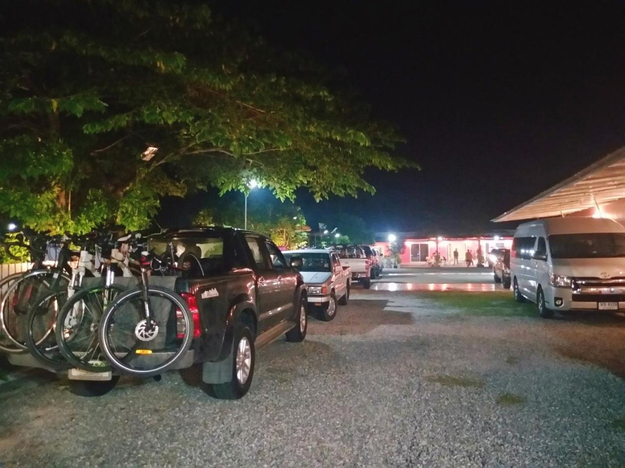 Saan Rak Resort Prachuap Khiri Khan Buitenkant foto